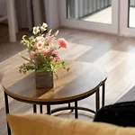 Cosy With Balcony By Renters דירה ורוצלב