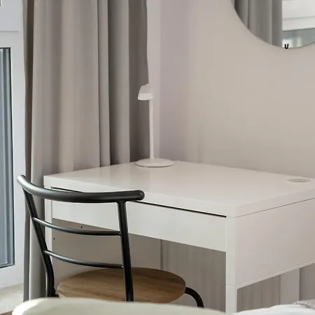 Daire Cosy With Balcony By Renters Wroclaw