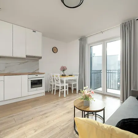 Daire Cosy With Balcony By Renters Wroclaw
