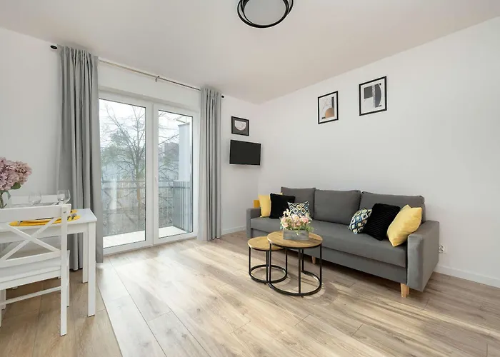 Cosy With Balcony By Renters Wrocław