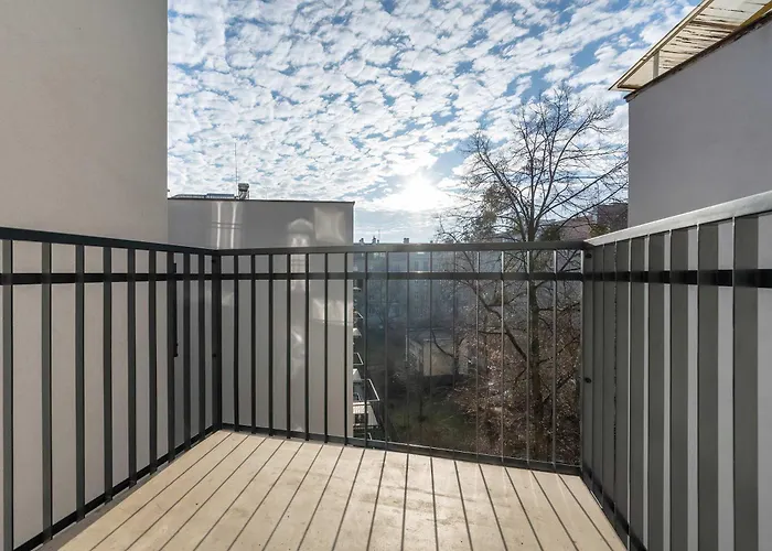 Apartament Cosy With Balcony By Renters *