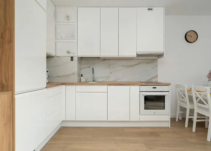 Apartament Cosy With Balcony By Renters *